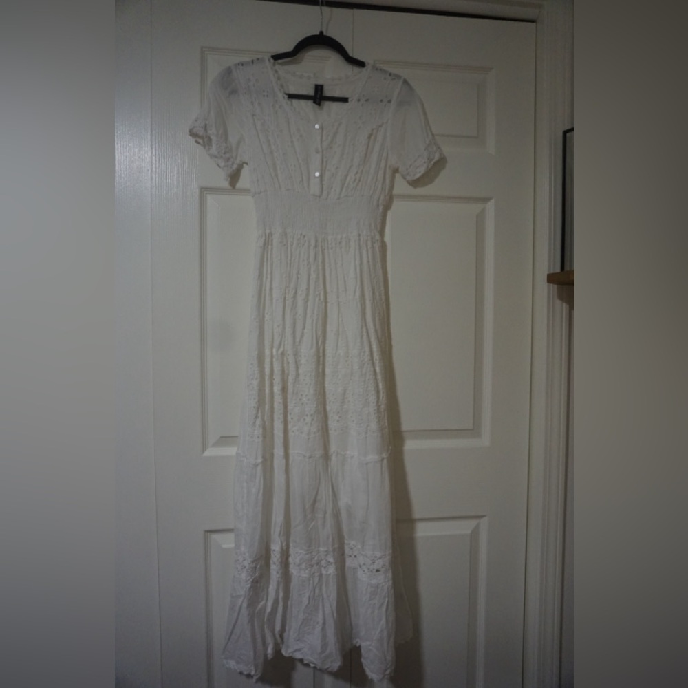 Chic White Midi Dress